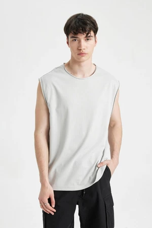 DEFACTO Boxy Fit Crew Neck Undershirt