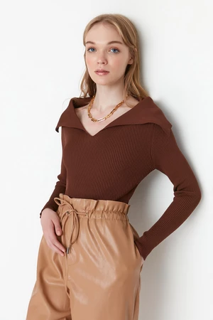 Trendyol Brown Collar Detailed Knitwear Sweater