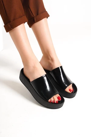 Capone Outfitters Mules - Black - Flat