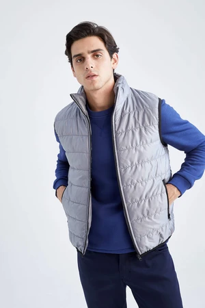 DEFACTO Slim Fit Vest