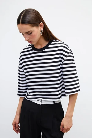 VATKALI Striped crop t-shirt