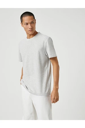 Koton Basic Woven T-shirt with a Crew Neck Short Sleeves, Slim Fit.