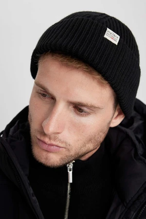 DEFACTO Men Acrylic Knitwear Beret