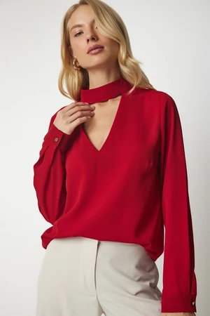 Happiness İstanbul Women's Red Crepe Blouse with Window Detailed and Decollete