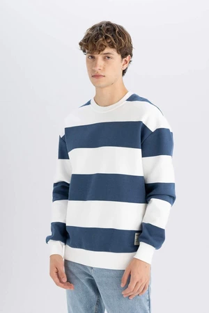 DEFACTO Men's Blue Boxy Fit Crew Neck Striped Sweatshirt