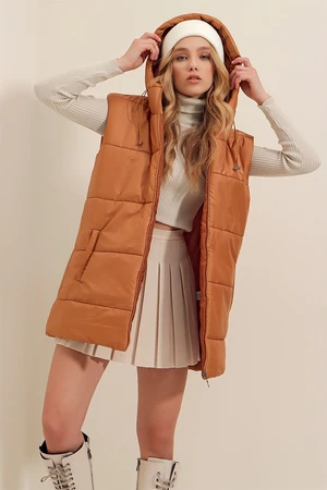 Trend Alaçatı Stili Dámská velbloudí kapsa s kapucí Detailní oversize Puffer Vesta