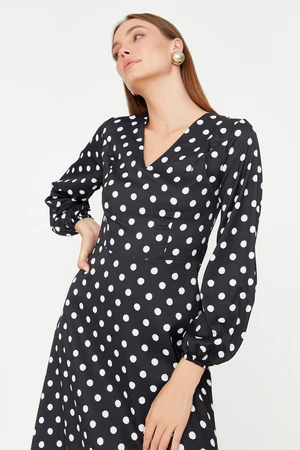 Trendyol Polka Dot Midi tkané tkané šaty