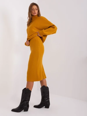 Mustard knit midi skirt