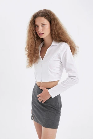 DEFACTO White Fitted Bodycon Shirt Collar Zippered Bengal Long Sleeve Crop Basic Plain Blouse