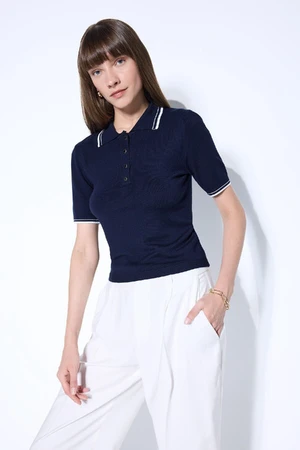 DEFACTO Women's Navy Blue Regular Fit Polo Collar Buttoned Basic Plain Short Sleeve Sweater