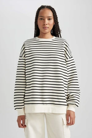 DEFACTO Oversize Fit Long Sleeve Sweatshirt