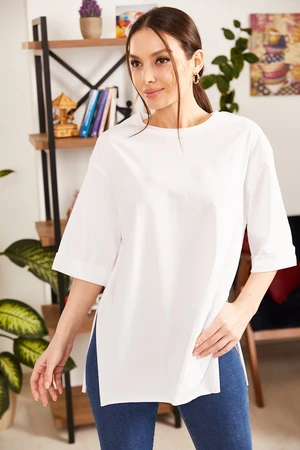 armonika Women's White Round Neck Wide Sleeve T-Shirt with Slits