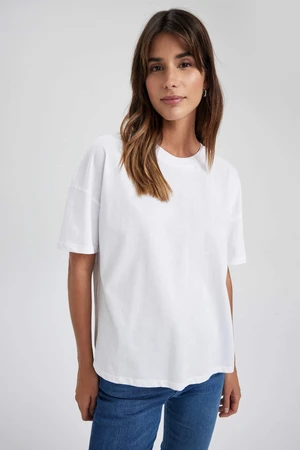 DEFACTO Oversize Fit Crew Neck Short Sleeve T-Shirt