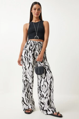 Happiness İstanbul Women's Vivid White Black Patterned Loose Viscose Palazzo Trousers