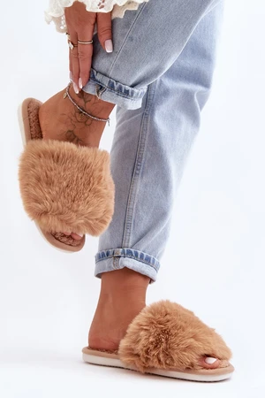 Beige women's slippers with Vienitta fur