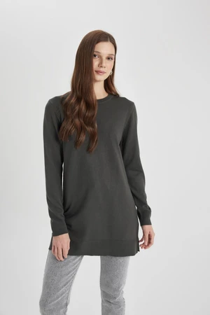 DEFACTO Regular Fit Crew Neck Side Slit Basic Plain Sweater Tunic