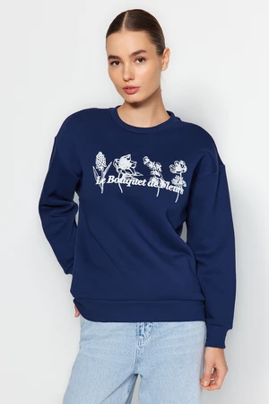 Trendyol Navy Blue Crew Neck Regular Fit Relief Print Knitted Sweatshirt with Fleece Inside