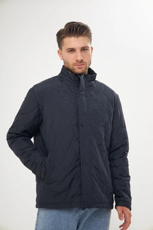 River Club Men's Navy Blue Waterproof And Windproof Stand Up Collar Quilted Patterned Coat.