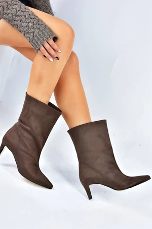 Fox Shoes Women's Brown Suede Short Heeled Boots