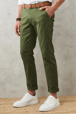 AC&Co / Altınyıldız Classics Pánské khaki úzké slim fit kalhoty chino s bočními kapsami.