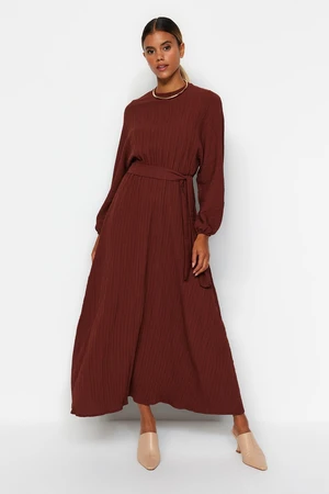 Trendyol Brown Belted Regular Crinkle Maxi Dress