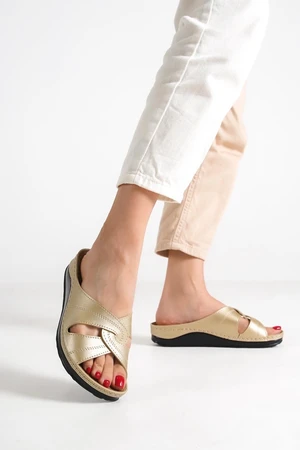 Capone Outfitters Mules - Gold-colored - Flat