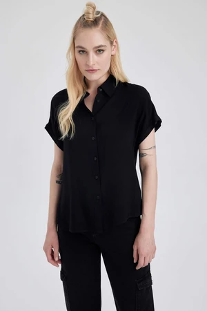 DEFACTO Regular Fit Shirt Collar Short Sleeve Shirt