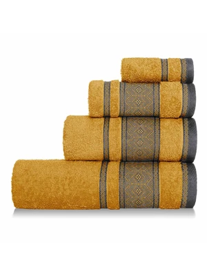 It seems like "Edoti Towel Panama A613" might be a specific product name or code. Product names and codes usually remain the same across different lan