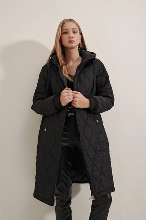 Bigdart 5138 Quilted Long Down Jacket - Black