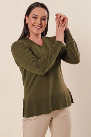 By Saygı V-neck Acrylic Sweater Khaki with Sleeves Patterned Plus Size Acrylic Sweater with slits in the sides.