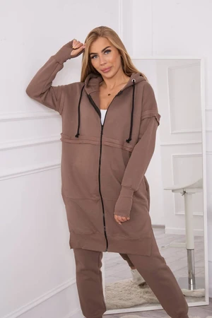 Insulated set with a long mocha sweatshirt