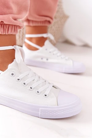 Classic women's sneakers white Omerta