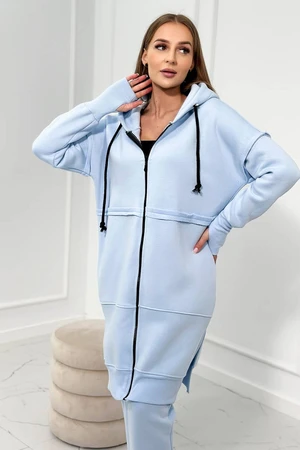 Insulated set with a long blue sweatshirt