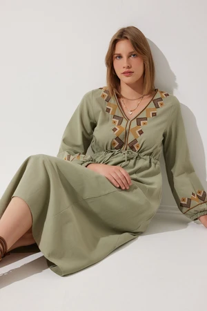 Happiness İstanbul Women's Khaki Embroidery Detailed Oversize Linen Dress