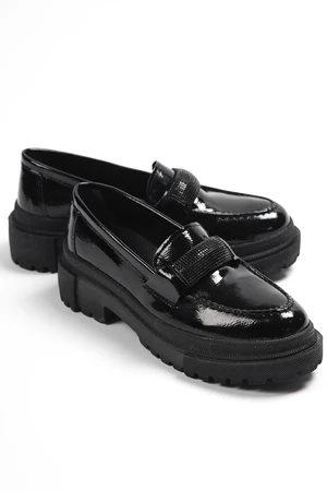 Capone Outfitters Capone Oval Toe, Rhinestone Buckle, Tractor Sole, Wrinkled Patent Leather Women's Loafers, Black.