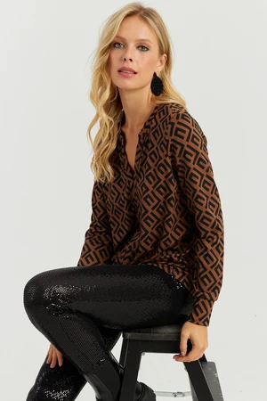 Cool & Sexy Women's Camel-Black V Neck Blouse