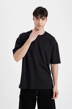 DEFACTO Black Oversize Wide Pattern Crew Neck Heavy Fabric Short Sleeve Basic Plain T-Shirt