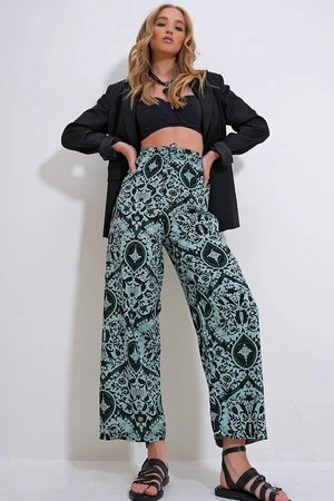 Trend Alaçatı Stili Women's Green Elastic Waist Patterned Woven Viscose Trousers