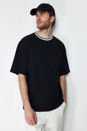 Trendyol Black Oversize/Wide Cut Collar Detailed Labeled 100% T-Shirt