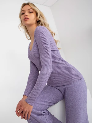 Classic purple ribbed sweater with puffed sleeves