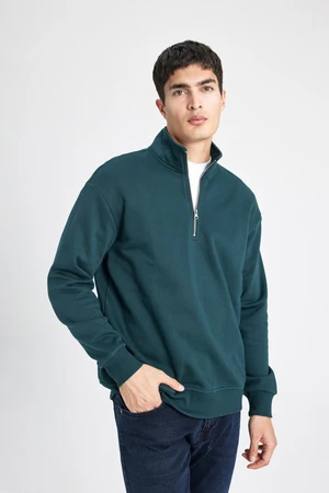 DEFACTO Comfort Fit Zippered Stand Collar Basic Sweatshirt