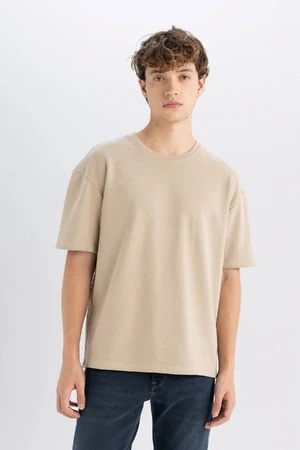 DEFACTO Men's Beige Boxy Fit Wide Cut Crew Neck Cotton Short Sleeve Basic T-Shirt