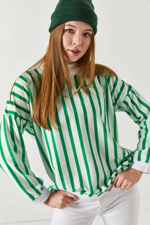 armonika Women's Green Striped Round Neck Oversized Sweatshirt