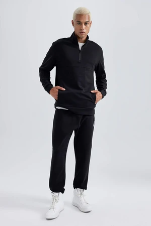 DEFACTO Standard Fit Jogger