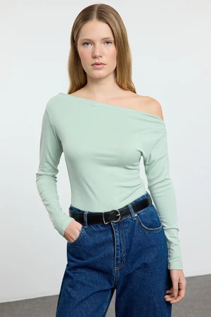 Trendyol Mint Plain Premium Soft Fabric Fitted/Fits the Body Boat Neck Knitted Blouse