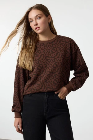 Trendyol Dark Brown Printed Regular Fit Thick Inside Fleece Knitted Sweatshirt