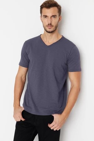 Trendyol Anthracite Pánske základné tričko s výstrihom do V Basic 100% bavlnené rozšírené jednoduché džersejové tričko