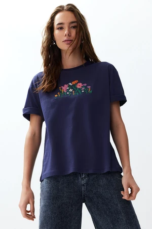 Trendyol Navy Blue 100% Cotton Relaxed/Wide Cut Floral Embroidery Knitted T-Shirt