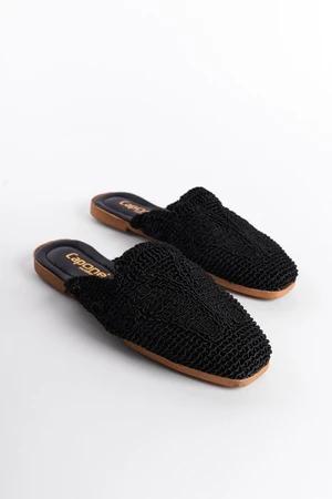 Capone Outfitters Women's Slippers