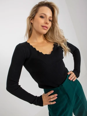 Black ribbed classic sweater with neckline